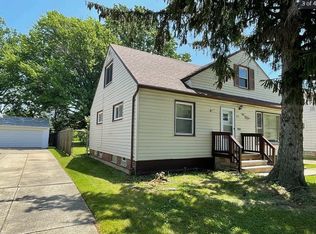 917 E 214th St, Euclid, OH 44119