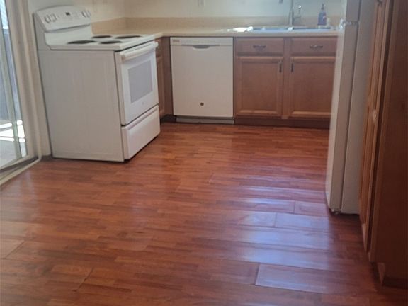 4th image of 7509 E D Street