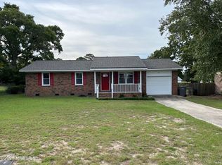 3717 Colonial Cv, Hope Mills, NC 28348