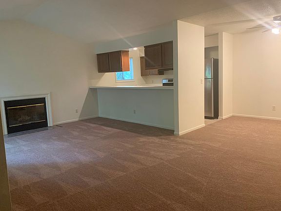 2nd image of 1118 Ambertrace Ln APT 3