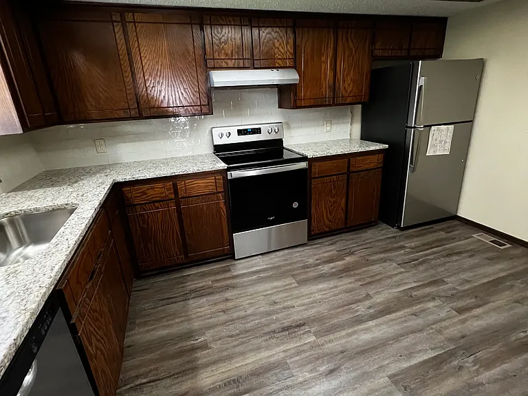 5901 Cedar Ridge Dr #5 — Photo 5