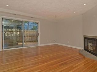 89 Centre St, Brookline, MA 02446