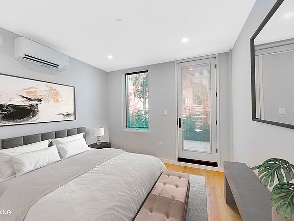 5th image of 410 Fenimore St Unit Garden