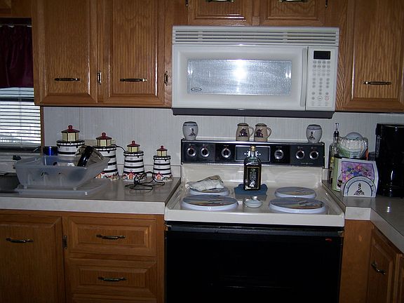 5th image of 973 Nettles Blvd