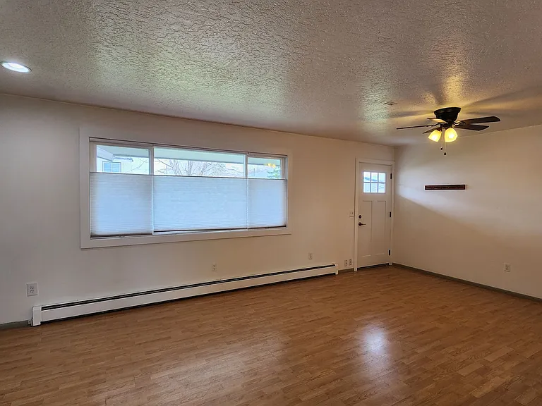 2345 Benton Ave — Photo 3