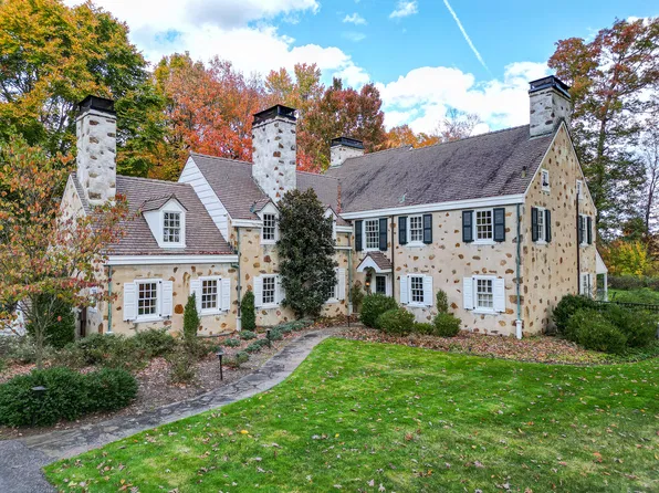 1420 Loudon Heights Rd, Charleston, WV 25314