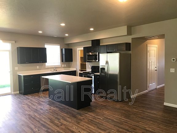 3rd image of 4313 N Centennial Ln