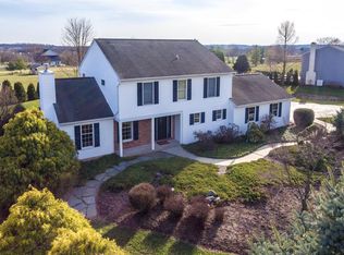 2147 Hillcrest Rd, Quakertown, PA 18951