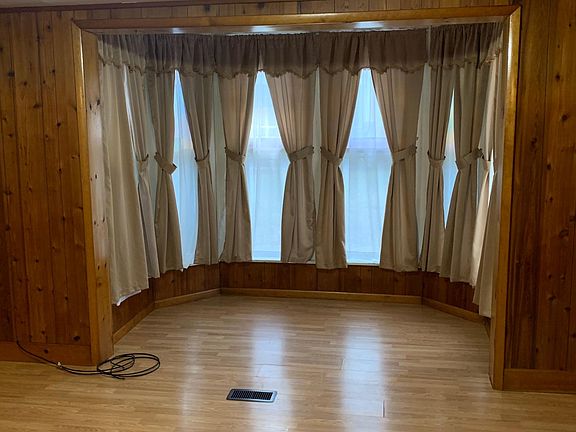 5th image of 408 W South St #1