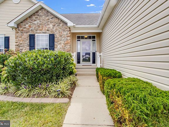 2nd image of 22594 Southern Pines Dr