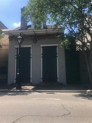 1st image of 629 Burgundy St