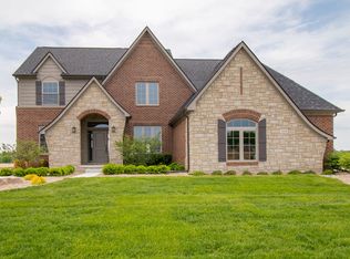 3318 Grantham Ct, Oakland, MI 48363