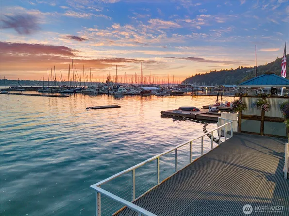 5314 Marine View Drive, Tacoma, WA 98422