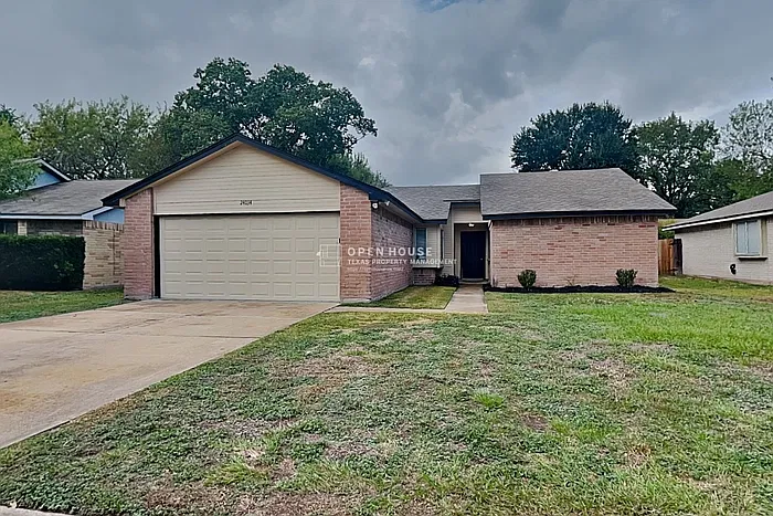 3 bed, 2.0 bath, 1435 sqft, $1,845 — Photo 1