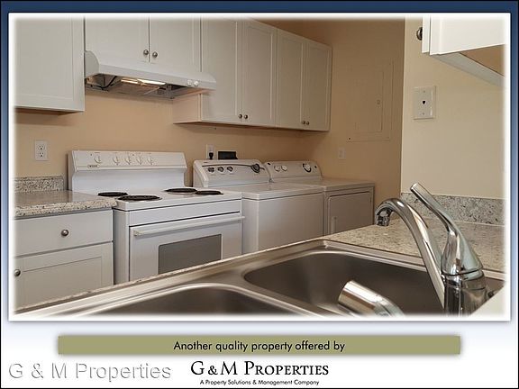 5th image of 12 Arrowhead Way N #64