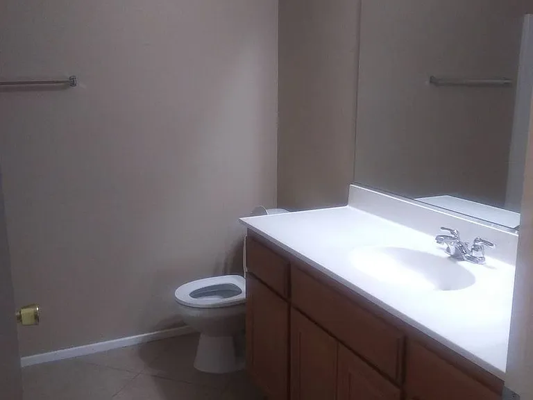 5254 Verenda Ave — Photo 5