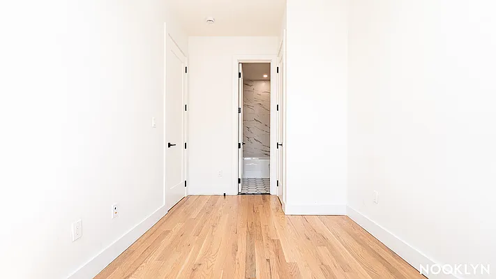 Rented by Nooklyn NYC LLC | media 13