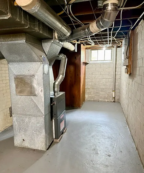 882 Keystone Dr — Photo 25
