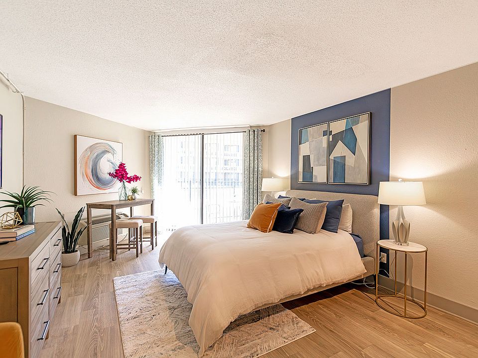 Spacious Studios with private exterior space