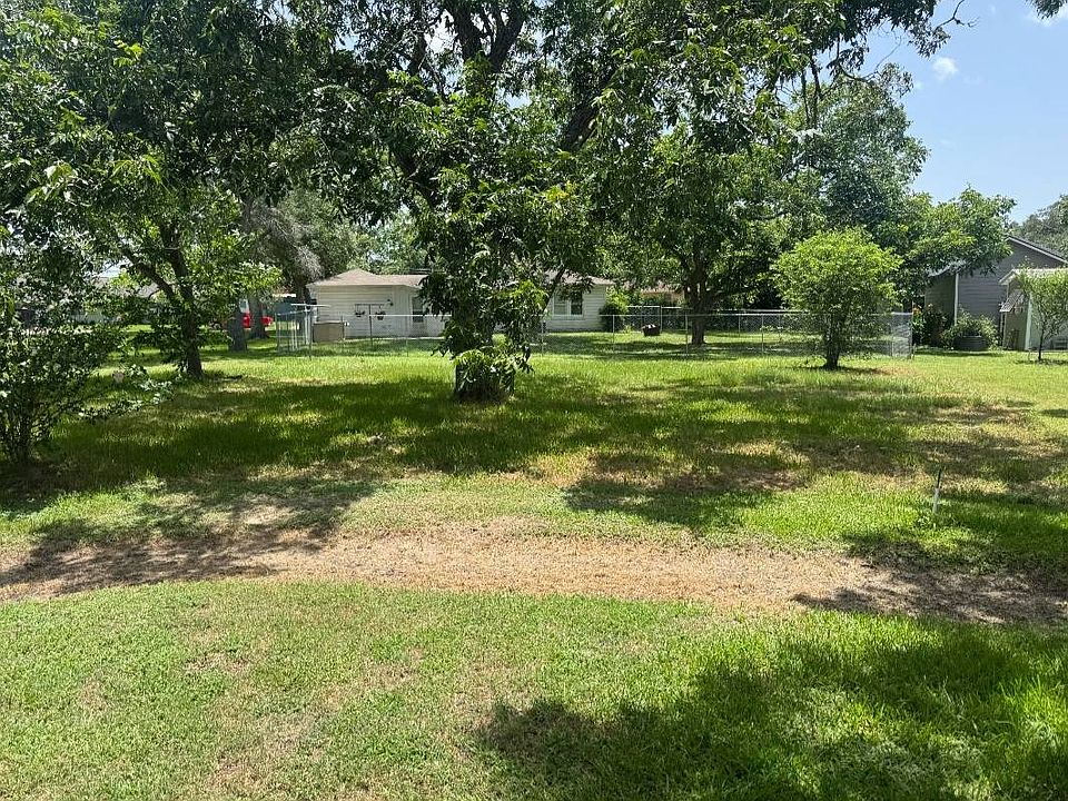 1st image of 0 Crockett St