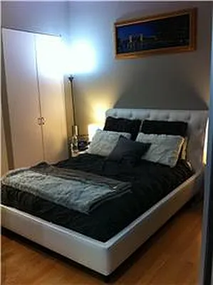 Rented by R New York | media 23