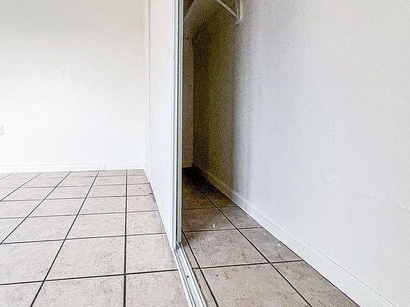 5th image of 11829 Hart St #X6