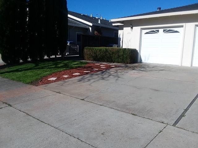 1st image of 5911 Hillview Ave