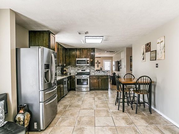 4th image of 18242 Afton Hollow Ln