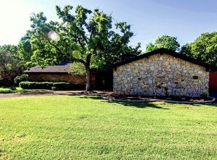 608 Donna Ln, Bedford, TX 76022