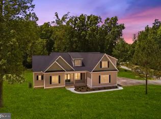 195 Promise Ln, Bumpass, VA 23024