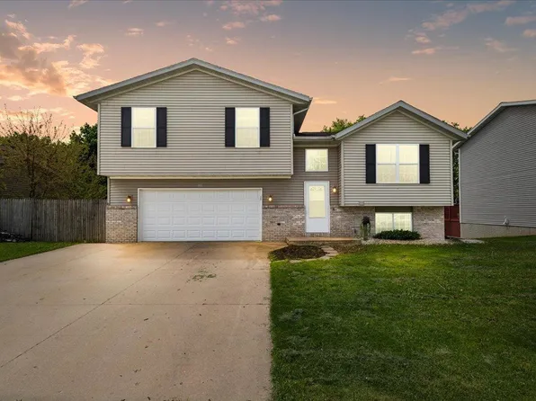 443 Scott COURT, Hartford, WI 53027