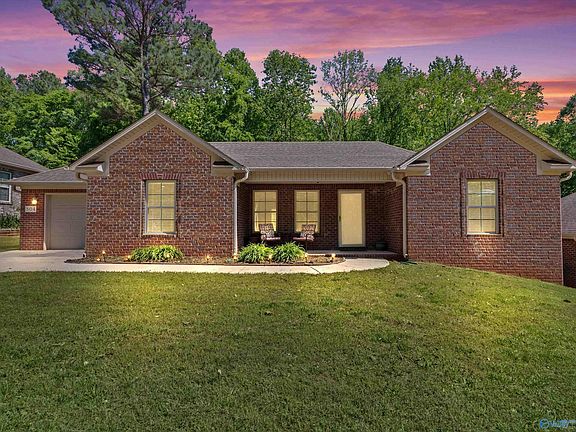 2nd image of 804 Charley Patterson Rd