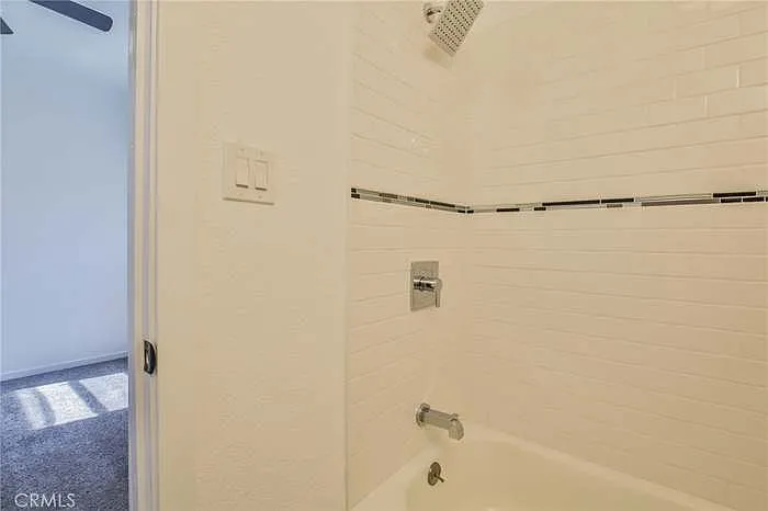 3 bed, $3,600 — Photo 4