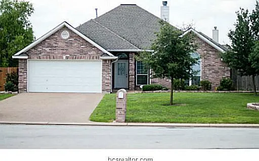 4210 Ludlow Ln — Photo 1