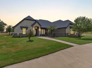 4030 Neri Oaks Ct, Granbury, TX 76048