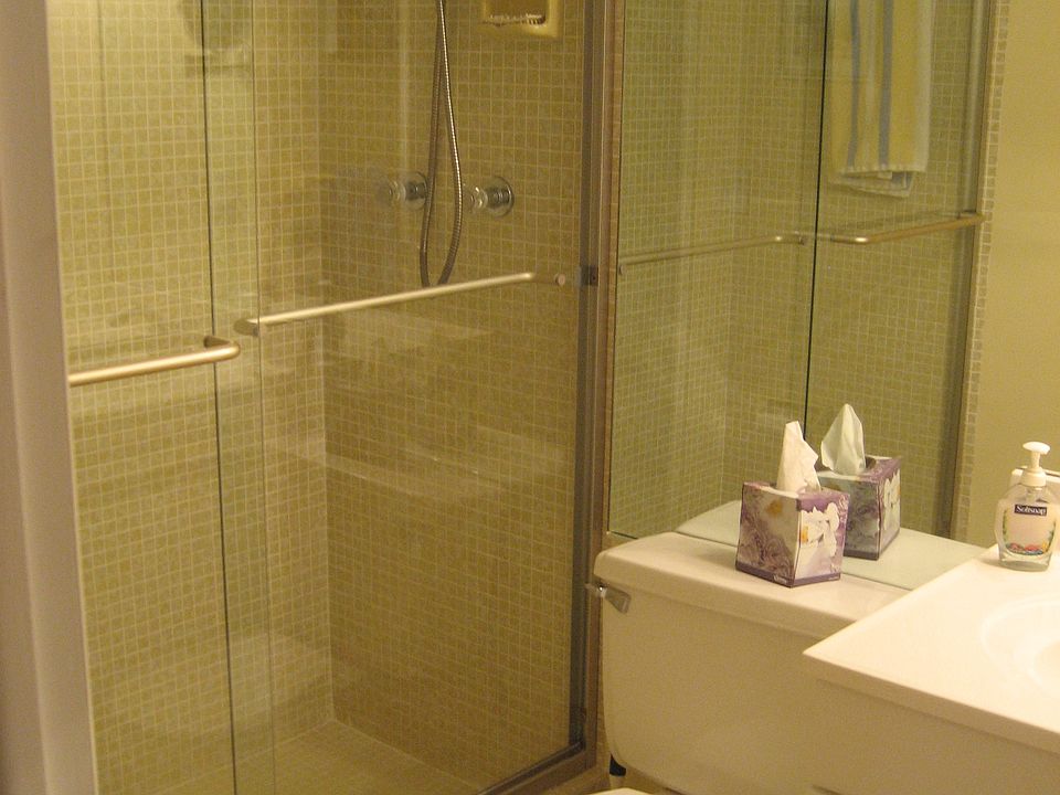 1st image of 101 NE 19th Ave APT 208