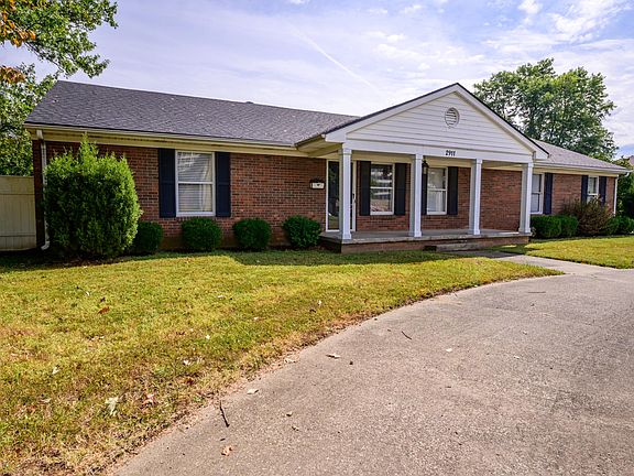 2nd image of 2911 Frederica St