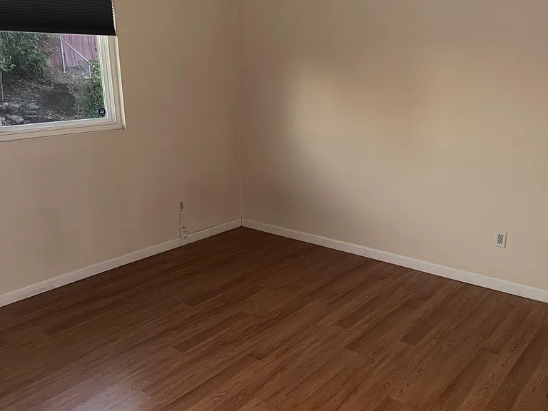 5954 Broadmoor Dr — Photo 21