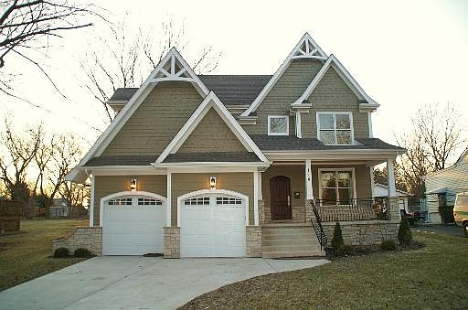 1st image of 114 Williams St