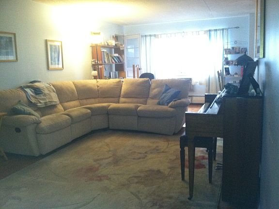 2nd image of 100 Diplomat Dr APT 5M