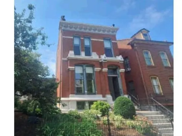 1912 Lasalle St, Saint Louis, MO 63104
