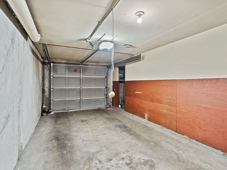 4815 SE Yamhill St — Photo 8