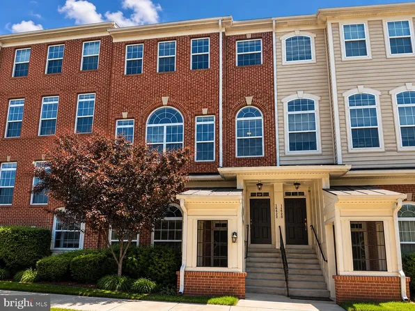 6076 Wicker Ln #B-164, Centreville, VA 20121