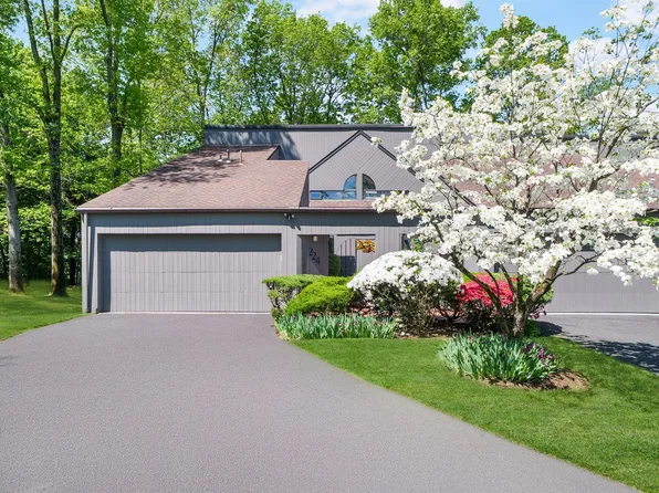 224 Dogwood Lane, Hartsdale, NY 10530