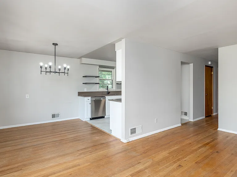 3011 W Dalke Ave — Photo 16