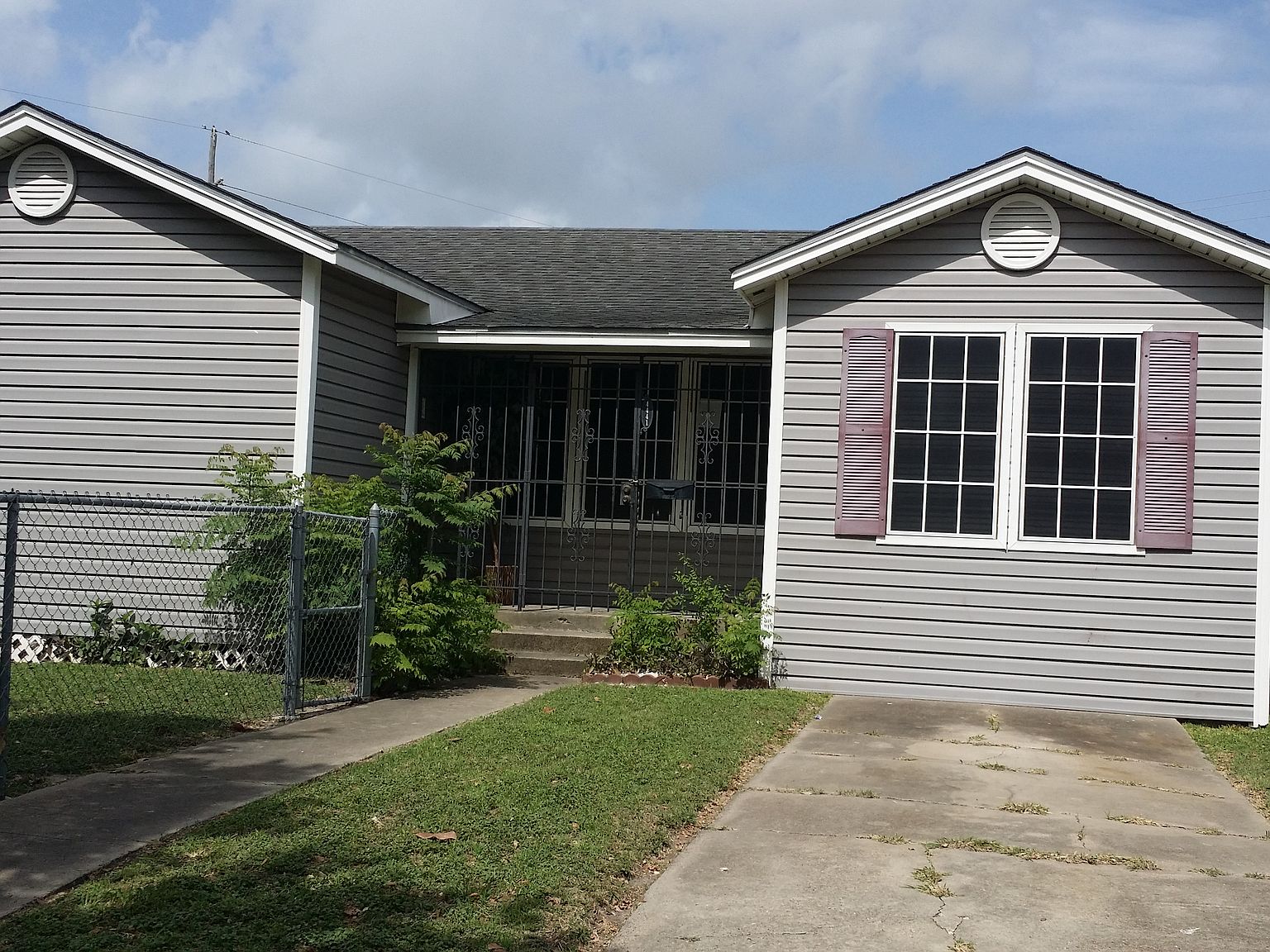4441 Cedar St Corpus Christi Tx 78411 Zillow