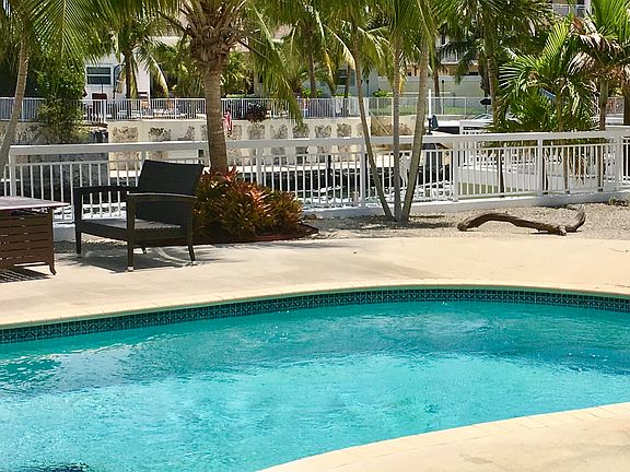 Custom Pool 