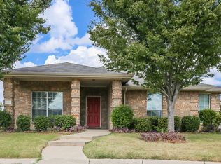 1603 Venus Dr E, Lancaster, TX 75134