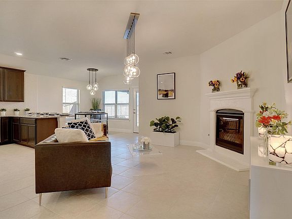 3rd image of 1207 Freestone Dr