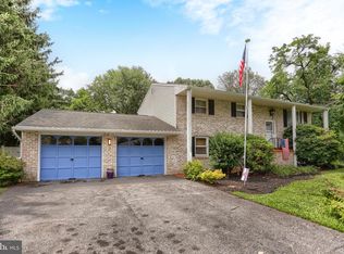 426 Jennifer Dr, New Cumberland, PA 17070